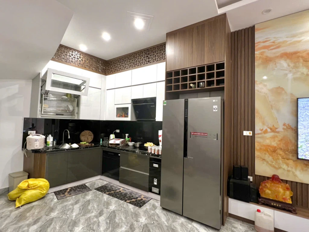 HỒNG MAI – HAI BÀ TRƯNG – GẦN PHỐ – NHÀ ĐẸP Ở NGAY – NHỈNH 9 TỶ - 35mx5 tầng