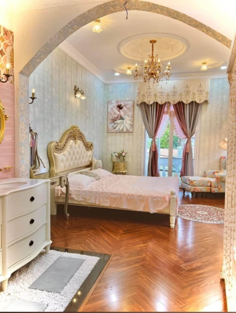 Bán nhà Tân Cổ Điển 2mt Trần Văn Phụ
