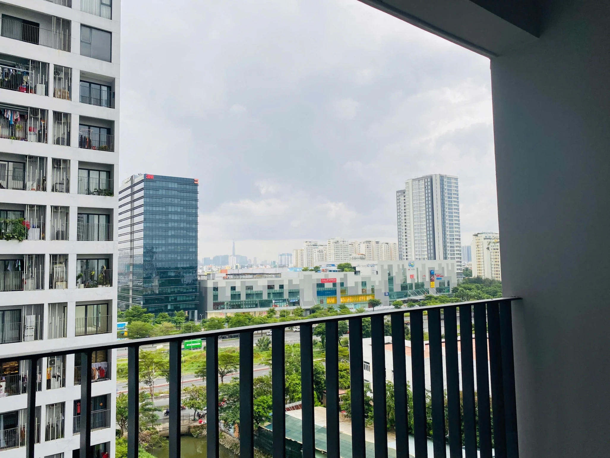 Bán Officetel vị trí đẹp nhất Quận 7, 2MT Nguyễn Văn Linh & Nguyễn Hữu Thọ, nhận nhà ở ngay