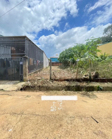 Bán ĐẤT ĐẸP 2 MẶT TIỀN TRƯỚC-SAU  SAU LƯNG CHỢ EATU - TÂN AN CÁCH QL 14 250m