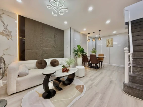 NHÀ ĐẸP 2 MẶT KIỆT – SÁT BỜ HỒ HÀM NGHI – NGAY TT THANH KHÊ