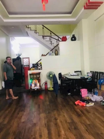 BÁN NHÀ MẶT TIỀN PHÙNG HƯNG - HOÀ MINH