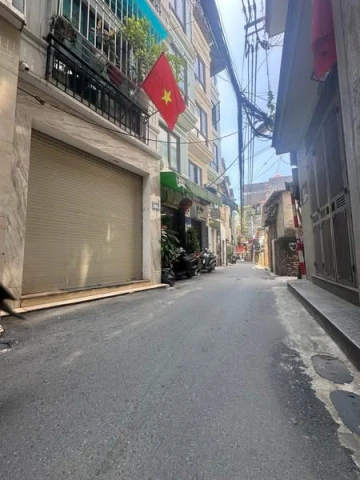 . kim ngưu SH quay đầu, gần ô tô ,full nội thất ,35m tài chính 7,2 tỷ