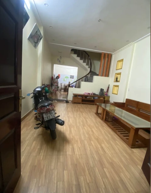 Chính chủ cần bán gấp căn nhà kiên cố 2,5 tầng – có thể lên tầng 4