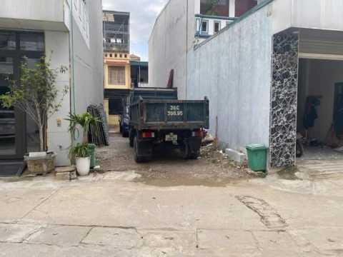 Cần gửi lô đất phố 1 quảng Hưng hàng hiếm có , đầu tư hay ở , rất tiềm năng