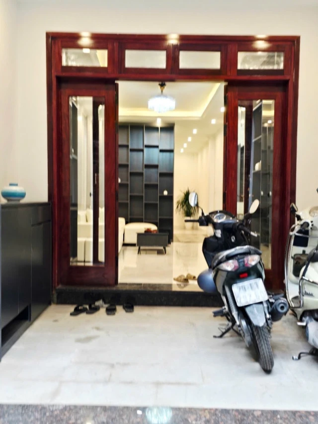 NHÀ MỚI 6 TẦNG -THANG MÁY Phố Hồng Tiến Ngọc Lâm 58m2 13.8 Tỷ.