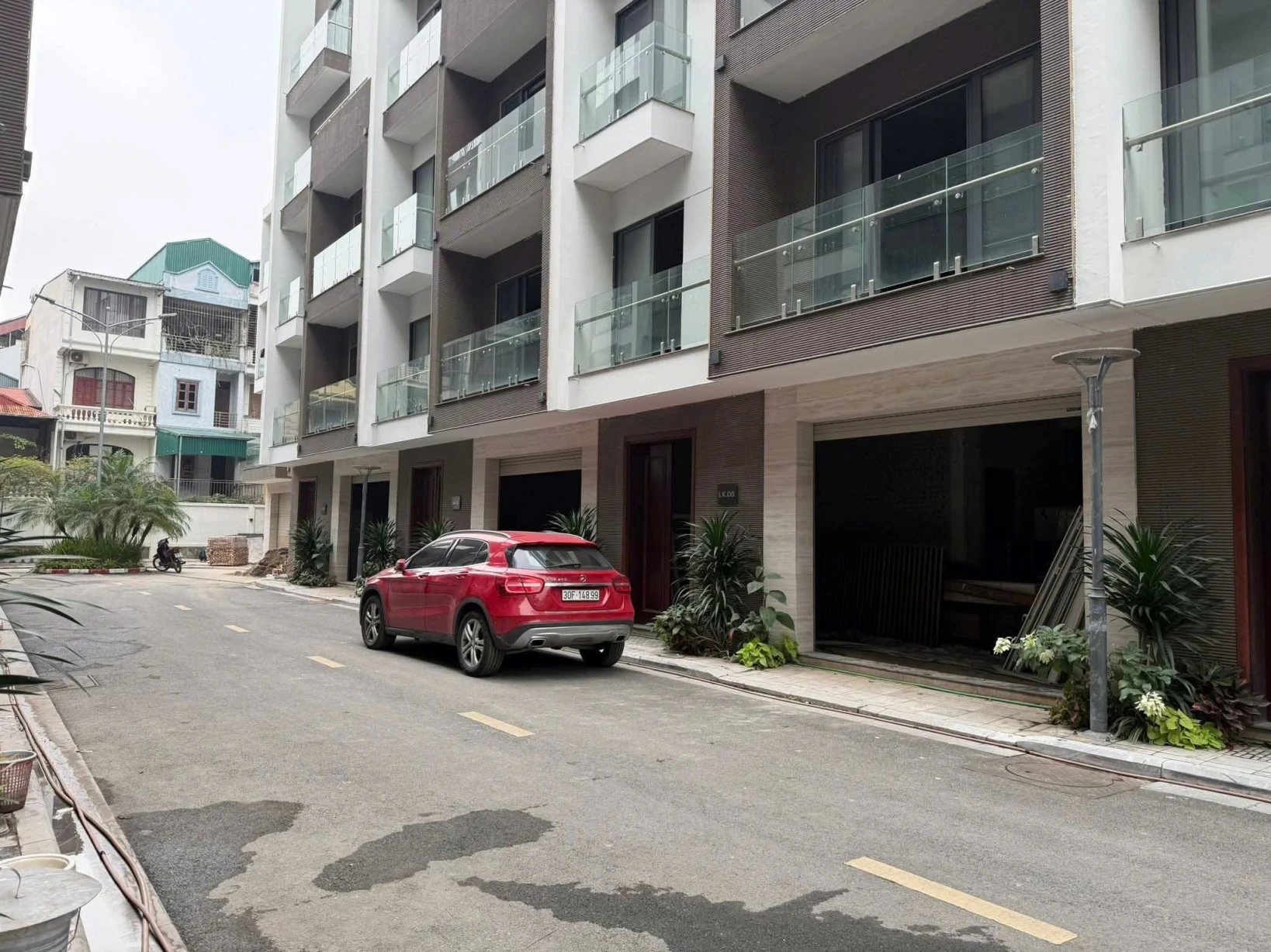 BÁN CĂN BT LIỀN KỀ HD MON NGỌC LÂM 82M2 6 TẦNG X 28.6 TỶ.