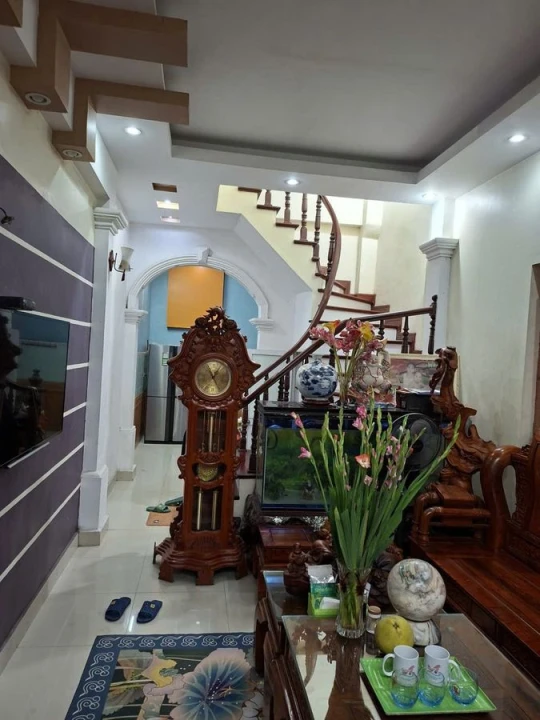 BÁN NHÀ RIÊNG Thượng Thanh-Long Biên 44m2 X 4 Tầng X 8.3 Tỷ Long Biên Hà Nội.