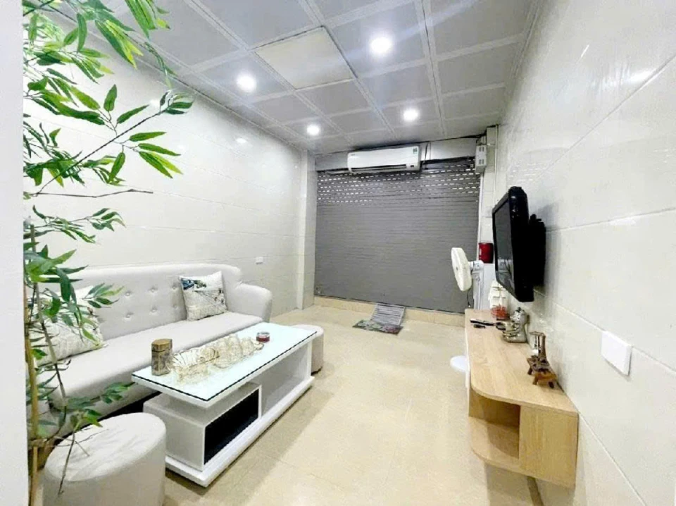 Cần bán căn hộ TT tầng 1 SĐCC Bùi Ngọc Dương 40m2 Full nội thất Cần bán căn hộ TT tầng 1 SĐCC Bùi Ngọc Dương 40m2 Full nội thất