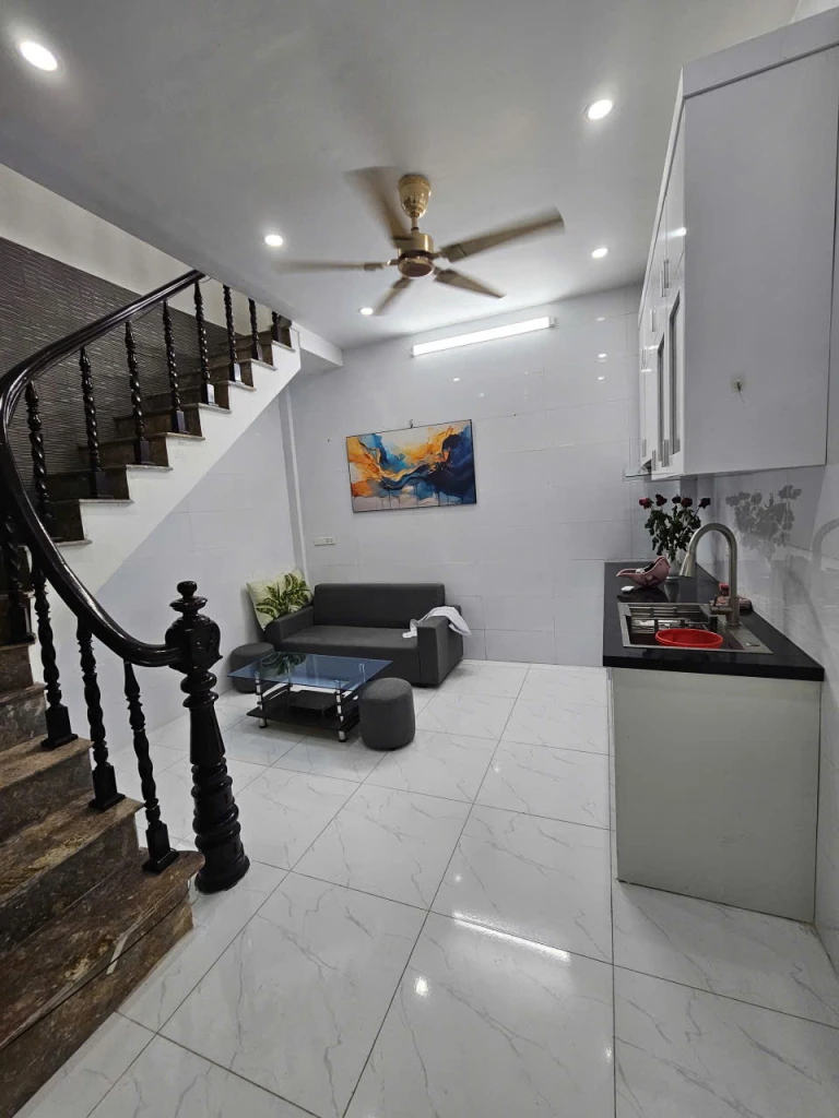 Bán nhà Phố Lương Yên SĐCC 4 tầng x 20m2 ngõ nông 3.55 tỷ Bán nhà Phố Lương Yên SĐCC 4 tầng x 20m2 ngõ nông 3.55 tỷ