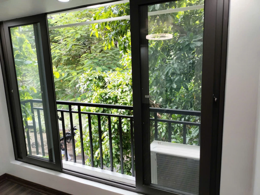 Bán căn hộ tập thể phố Trần Đại Nghĩa, 110m2 tầng 2, 4.5 tỷ SĐCC Bán căn hộ tập thể phố Trần Đại Nghĩa, 110m2 tầng 2, 4.5 tỷ SĐCC