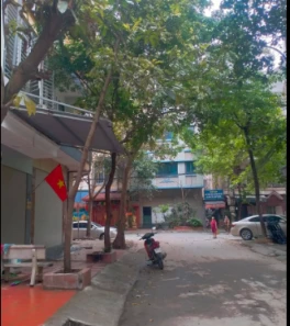 Nhà KDT Mộ Lao Hà Đông 50m2 Giá Đẹp  + Nhà 3 Tầng Dân Xây Vẫn Còn Mới.  + 100m Ra Chợ Mỗ Lao