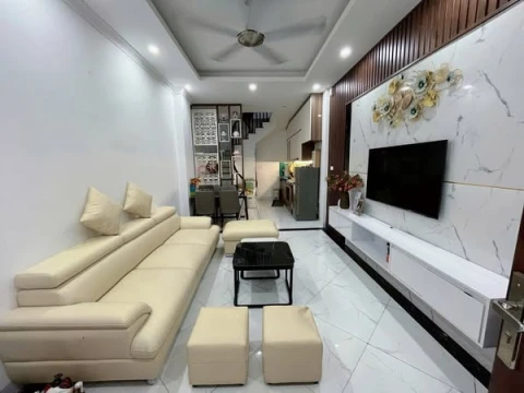 BÁN NHÀ BÁT KHỐI 35M 5 TẦNG GIÁ 5,2 TỶ (CÓ THƯƠNG LƯỢNG)