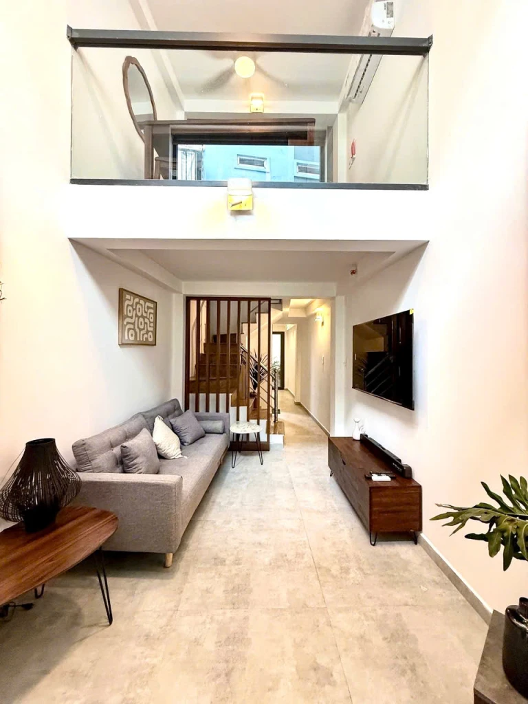 5 Tỷ nhỉnh: VĨNH VIỄN Quận 10, 3mx11m, 4 tầng 4 Phòng ngủ Full nội thất Ở ngay Thuê liền 0933910039