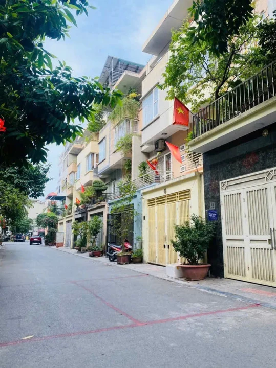 BÁN NHÀ LIỀN KỀ VĂN PHÚ - HÀ ĐÔNG , DT 90M2 X 4 TẦNG, MT 4.5M VỊ TRÍ CỰC ĐẸP - GẦN TRƯỜNG QUỐC TẾ - GIÁ 22. TỶ