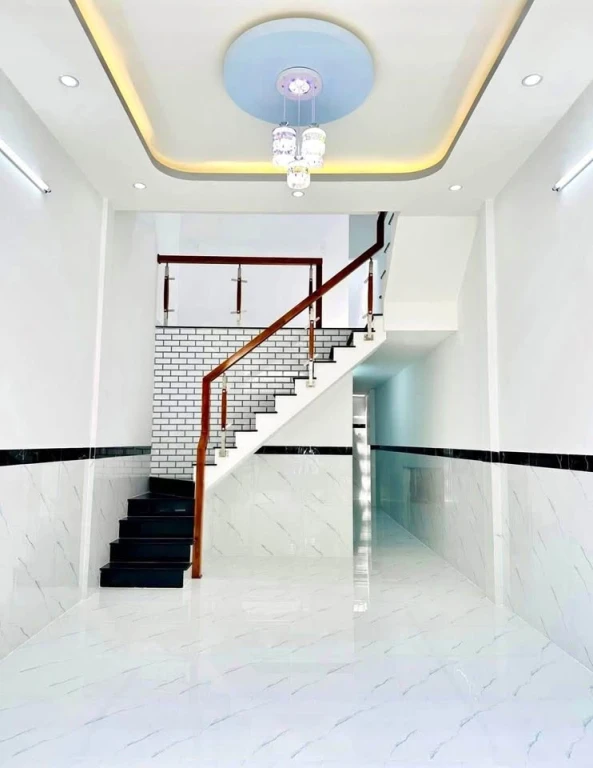 BÁN NHÀ HẺM CẠN VÀ RỘNG 39 THÁP ĐÔI - QUY NHƠN. HẺM TRƯỚC NHÀ 3,3M