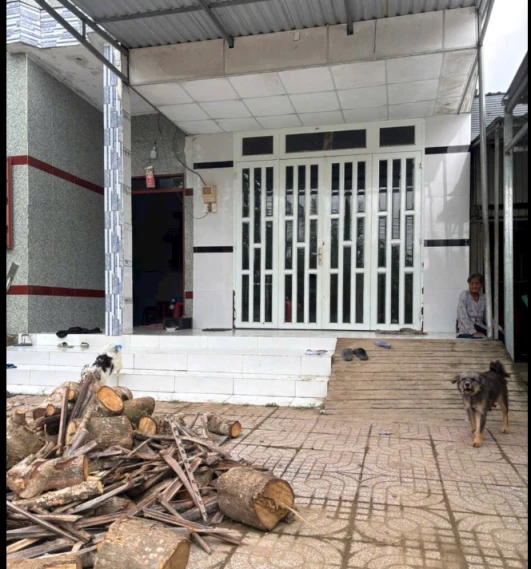 Bán Nhà Chỉ với 650 tr có ngay căn NHÀ  thổ cư lộ ô tô vi vu