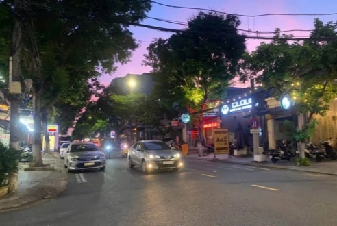 Bán nhà Đỗ Bá siêu hời - Cách biển 2 phút, thu nhập 10 triệu/tháng!