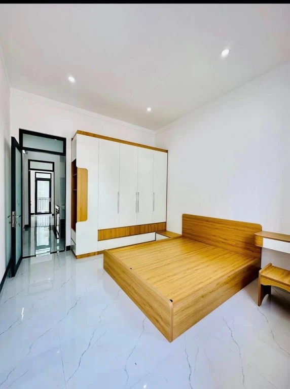 NHÀ ĐẸP HẺM NGUYỄN HUỆ – TRUNG TÂM TP QUY NHƠN