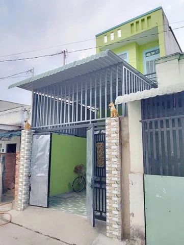 CHUYỂN CÔNG TÁC BÁN GẤP CĂN NHÀ 1 TRỆT 1 LẦU NGAY CHỢ THẠNH PHÚ _ VĨNH CỬU.