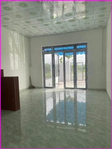 Vị trí đắc địa: cách quốc lộ 1A chỉ 500m, gần chợ Trà Cổ, trường quốc tế ngay gần.