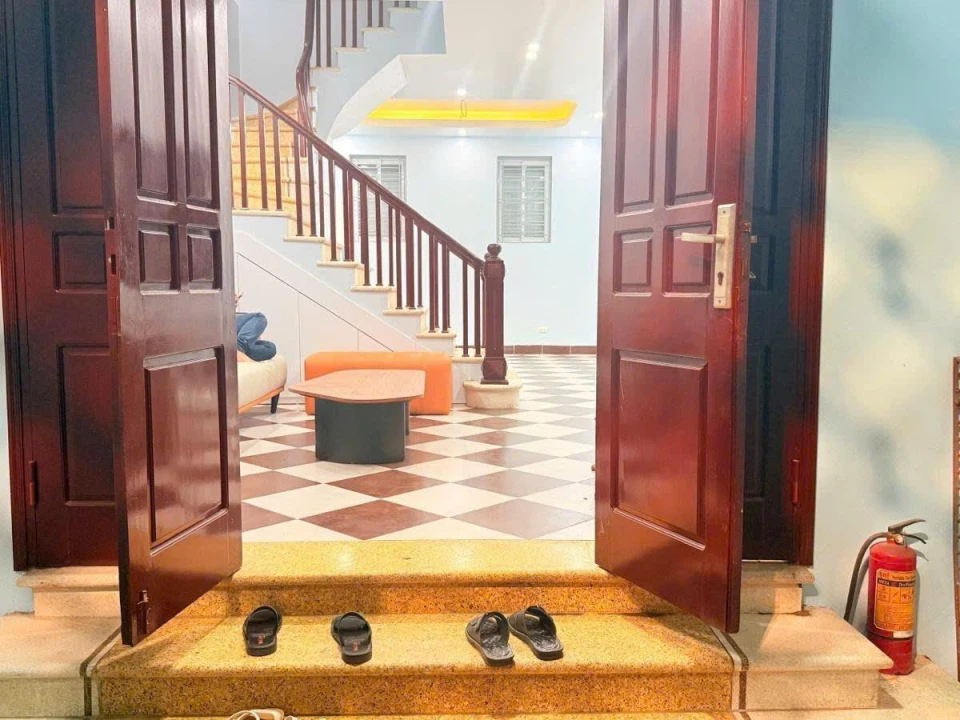 BÁN NHÀ XUÂN ĐỈNH - NHÀ RỘNG GẦN PHỐ - DÂN XÂY - CHẮC CHẮN - ĐỦ CÔNG NĂNG - GẦN NGOẠI GIAO ĐOÀN