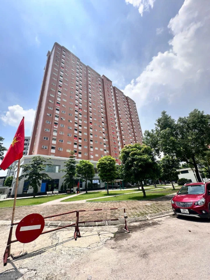 CHỈ CÒN 1 CĂN DUY NHẤT TRONG TẦM GIÁ NÀY Ở TRONG KHU AE LIÊN HỆ NGAY EM ĐỂ GIỮ ĐƯỢC NHÉ - CHỈ CÒN 1 CĂN DUY NHẤT TRONG TẦM GIÁ NÀY Ở TRONG KHU AE LIÊN HỆ NGAY EM ĐỂ GIỮ ĐƯỢC NHÉ -