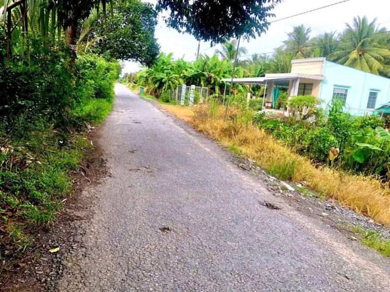 (Cách QL53 1km và tuyến tránh QL 53 1km)