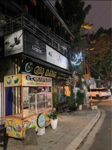 Bán nhà 3 tầng mặt phố kinh doanh triệu quốc đạt