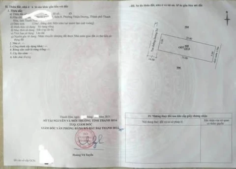 Một lô đất sáng chói, tiềm năng sinh lời cao. Kinh doanh buôn bán thuận tiện .