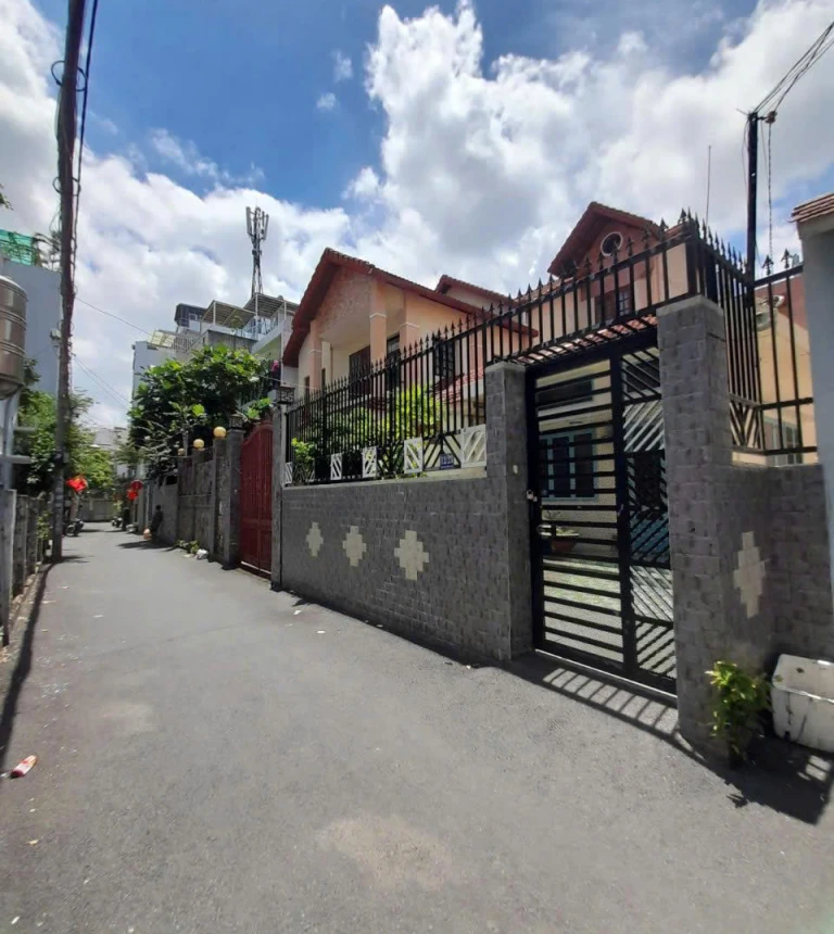 Bán Nhà Hẻm Xe Hơi 12/23 Hoàng Hoa Thám, P7 , Q Bình Thạnh