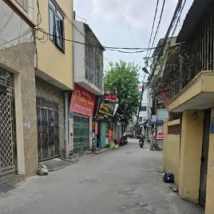 NHÀ 3 TẦNG ở LA KHÊ , VỊ TRÍ KINH DOANH ĐẮC ĐỊA Giá chỉ 8 tỏi quay đầu