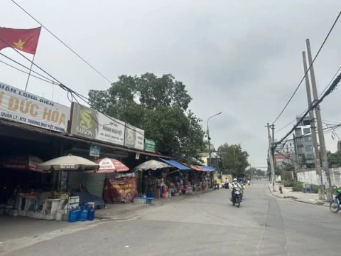 Đức Giang – Nhà mặt ngõ 210 – Ô tô 7 chỗ thông, tránh – 70/75m² – 9,5 tỷ