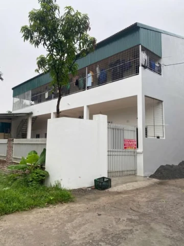 Nhà mình còn duy nhất 1 phòng  kép