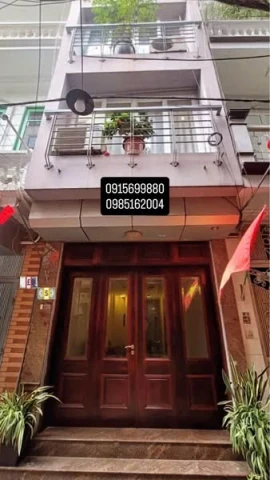 SIÊU PHẨM VỀ TRONG ĐÊM