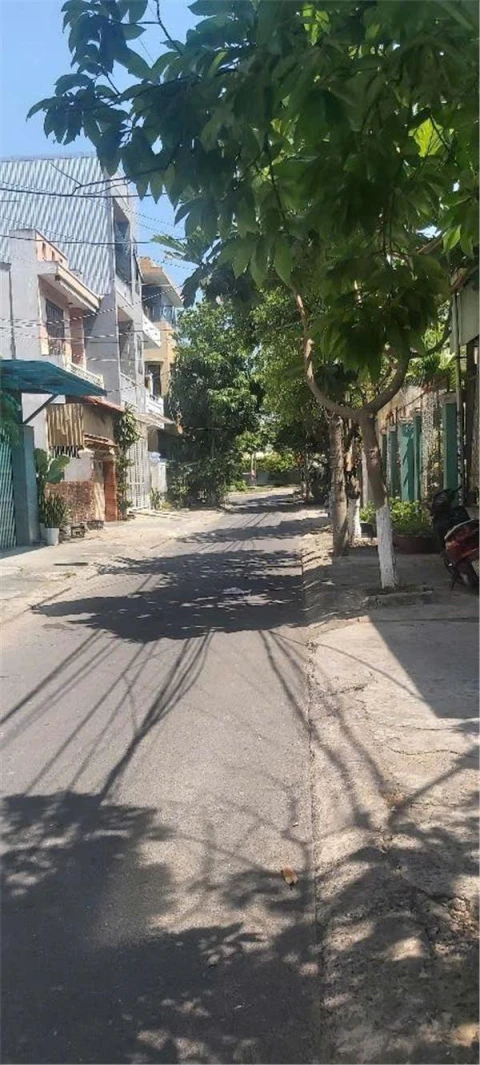 Bán nhà mặt phố Bàu Trảng 1, Thanh Khê, Đà Nẵng. DT 90m2, 5 tầng, 11 phòng, Sổ Đỏ. Giá 8.7 tỷ. LH: 0932514255