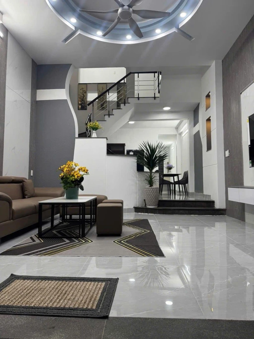 Nhà 3 Tầng - Đường Nhánh Kỳ Đồng - 3 Tầng Full Nội Thất - Dọn vào ở Ngay