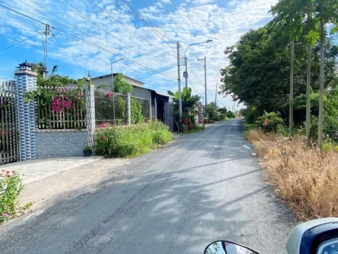 CHỈ VỚI 3xx/tr nhỏ nhỏ là khách có được nền đất (4mx21m có 62m thổ cư )để đầu tư, xây ở mà không quá xa trung tâm