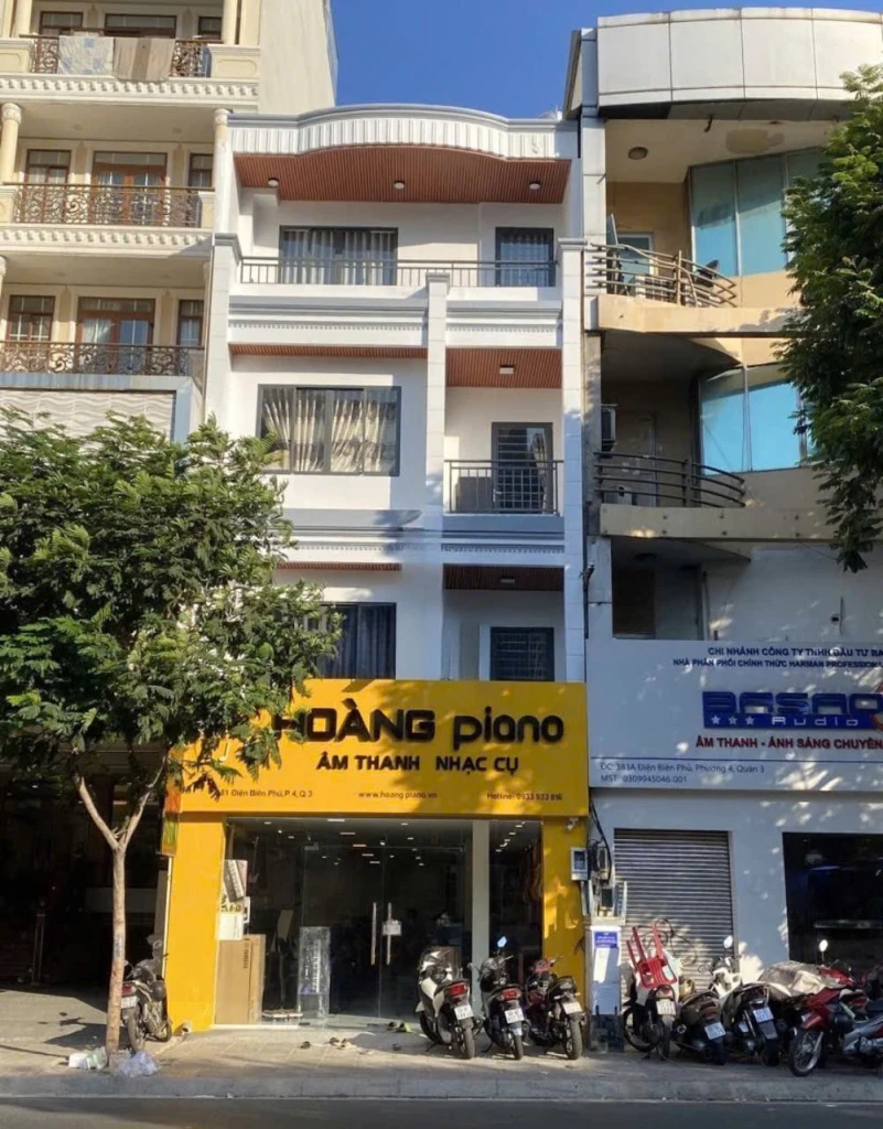 Chính Chủ Bán Mặt Tiền Điện Biên Phủ, Phường 4, Quận 3. DT: (5.6 x 18.5m), Giá Chỉ 38 Tỷ. Tell: O981.699.932