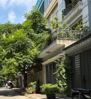 Bán Nhà  7 tầng thang máy – 13 phòng cho thuê full kín!