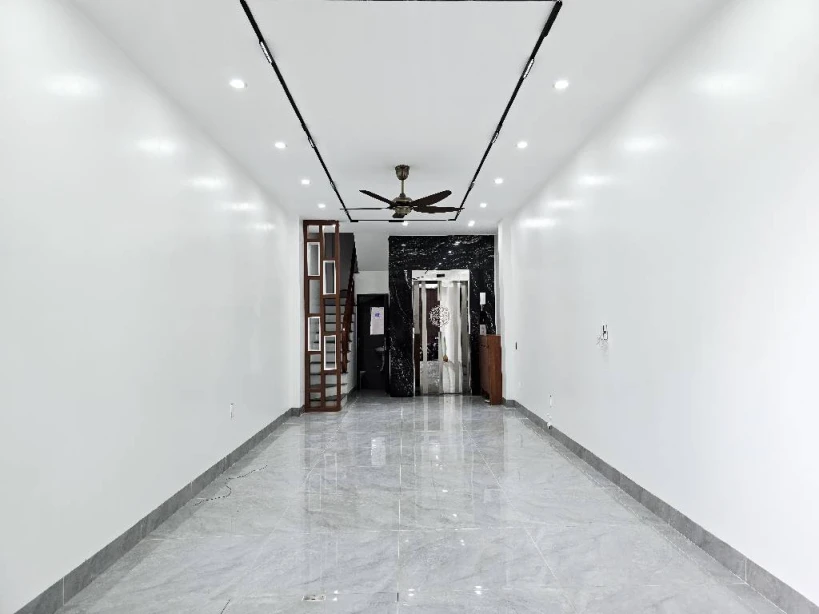 🔥  Nhà Đẹp Thạch Bàn - Thang Máy - Vị Trí Vàng kết nối đi các tỉnh! 🔥