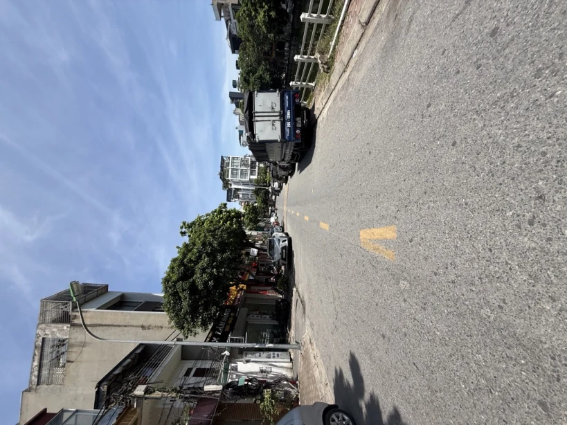 ☎️GIÁ SỐC NHÀ MỚI - THANG MÁY - GẦN PHỐ SÀI ĐỒNG - 68.6 m2 X 5 TẦNG – CHƯA ĐẾN 143 TRIỆU/M2  ❤