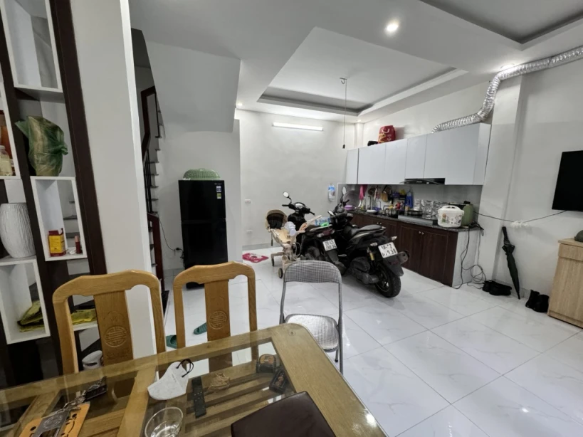 🌟CỰ KHỐI LONG BIÊN – NHÀ ĐẸP 5 TẦNG – NGÕ NÔNG – Ô TÔ ĐỖ CỬA – GẦN AEON – GIÁ CHỈ 5. x TỶ 🌟