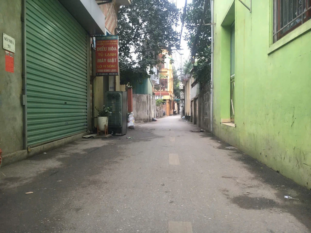 BÁN NHÀ ĐẤT MẶT NGÕ XE TẢI THÔNG