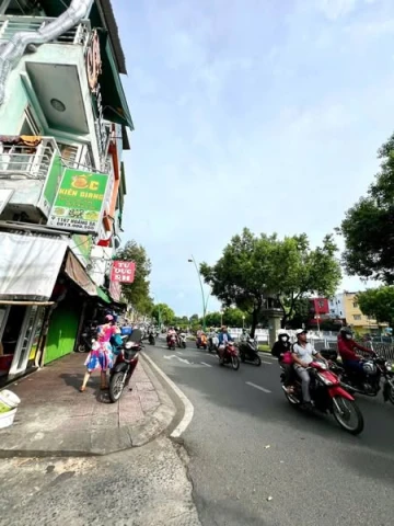 Siêu Phẩm CHDV Đường Bùi Thị Xuân Quận Tân Bình Phường 5 Cũ. Siêu Phẩm CHDV Đường Bùi Thị Xuân Quận Tân Bình Phường 5 Cũ.