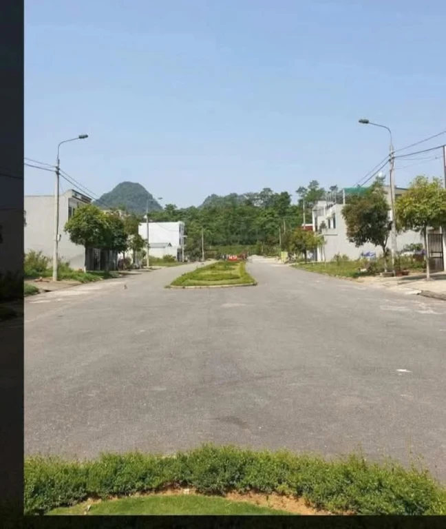 Bán đất cấp đường đôi sau bảo hiểm và ngân hàng đầu tư tỉnh