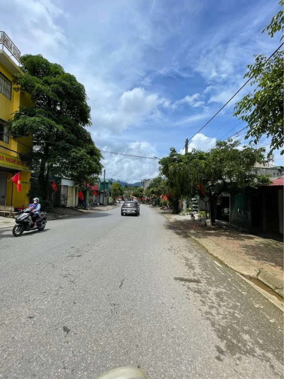 BÁN ĐẤT mặt đường kinh doanh mà giá chỉ bằng trong ngõ 8xx có ngay mảnh đất 146m2 thổ cư