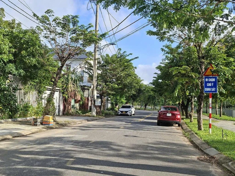 Nhà 2 Tầng Đường 5m5 - Giá Ngang Đường Kiệt. Khu Trung Tâm Hoà Cường. Sát Thăng Long.