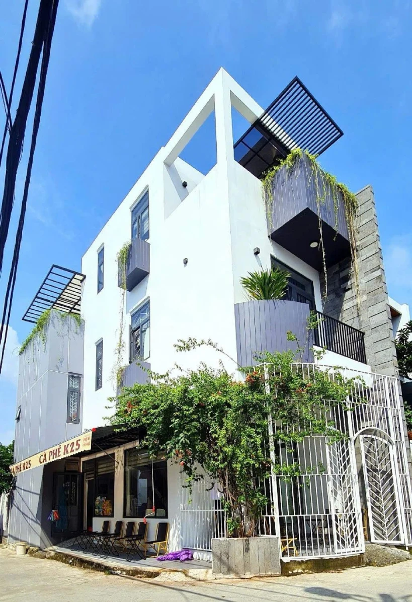 🔥 LÔ GÓC 2 MẶT TIỀN – KINH DOANH ĐỈNH – DÒNG TIỀN SẴN CÓ 🔥 Đường Bình Thái - Trung tâm quận Cẩm Lệ.