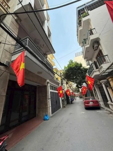 45M2 - Quanh 7 TỶ - 5 TẦNG - TRUNG TÂM - CÁCH CHỢ HÀ ĐÔNG 200m - rẻ nhất thị trường